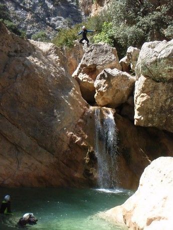 Barranquismo en el Barranco Gorgas Negras, Sierra de Guara